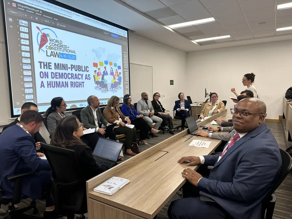 Sesión del Mini-Público sobre democracia como derecho humano en el XII Congreso Mundial de Derecho Constitucional